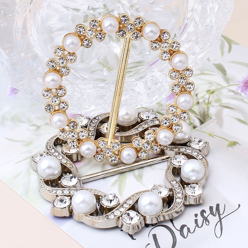 [Buy 1 Get 1 Free]🔥 Classic All-match Pearl Rhinestone Buckles